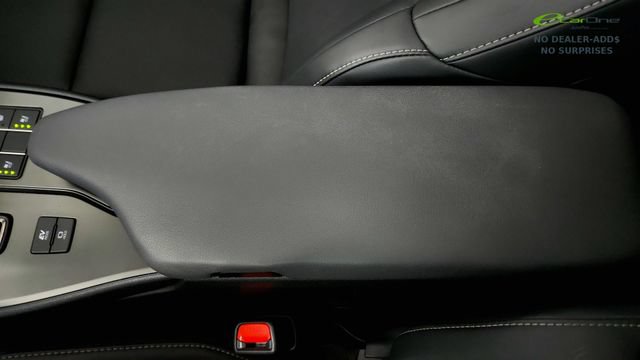 Used 2025 Lexus UX 300h FWD image 65