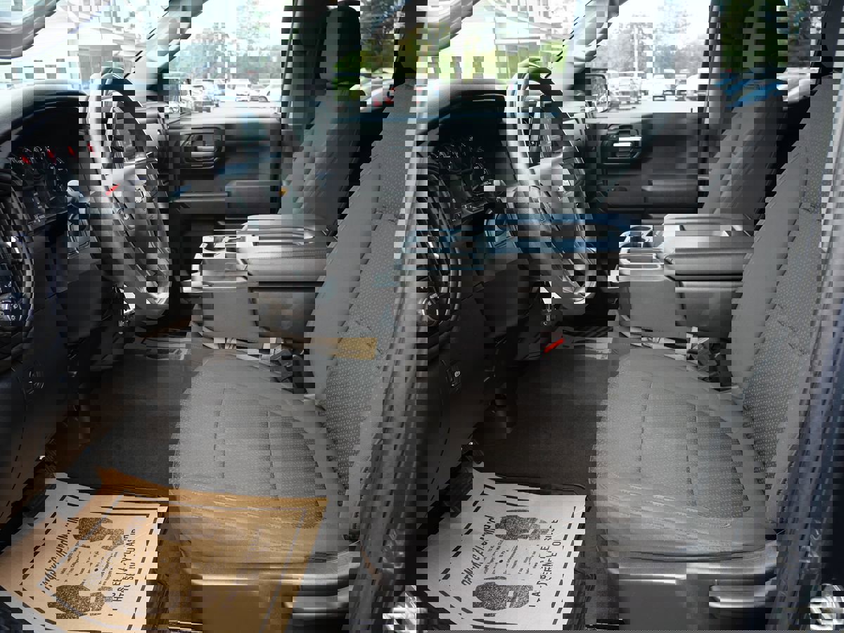 Used 2021 Chevrolet Silverado 1500 Custom image 10