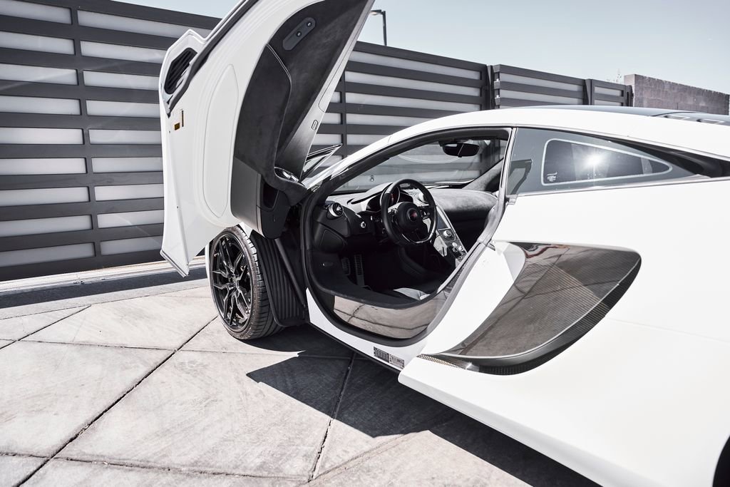 Used 2012 McLaren MP4-12C Coupe RWD image 31