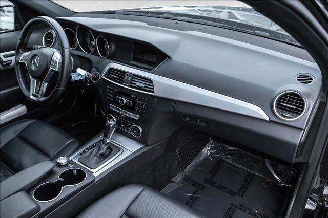 Used 2014 Mercedes-Benz C 300 Sport image 23