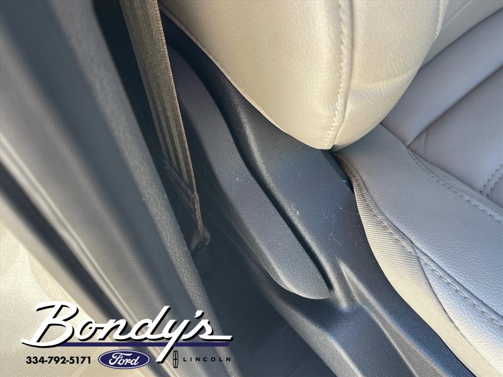 Used 2018 Ford Escape SEL image 21