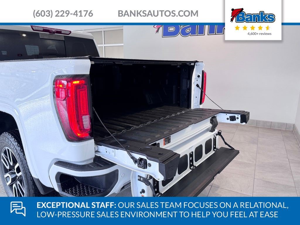 Certified 2025 GMC Sierra 1500 AT4 w/ AT4 Premium Package AWD/4WD image 7