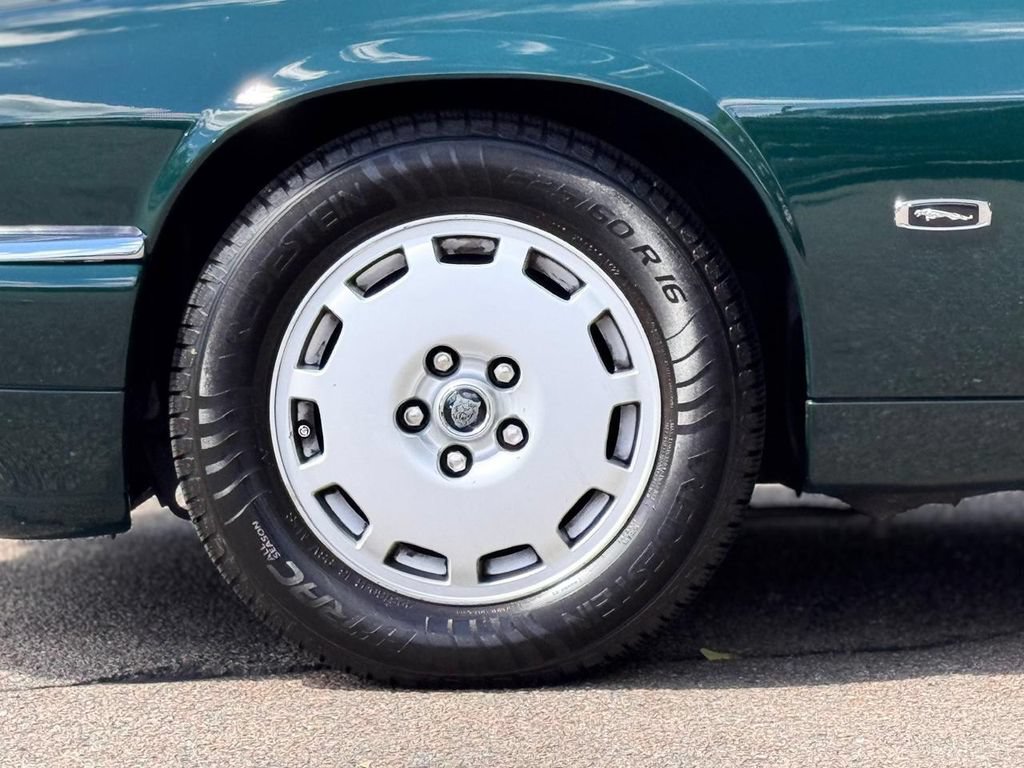 Used 1996 Jaguar XJS 4.0 Convertible RWD image 13