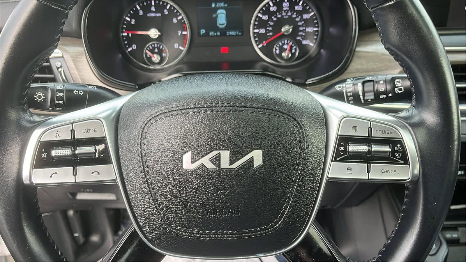 Used 2022 Kia Telluride EX w/ EX Premium Package image 13