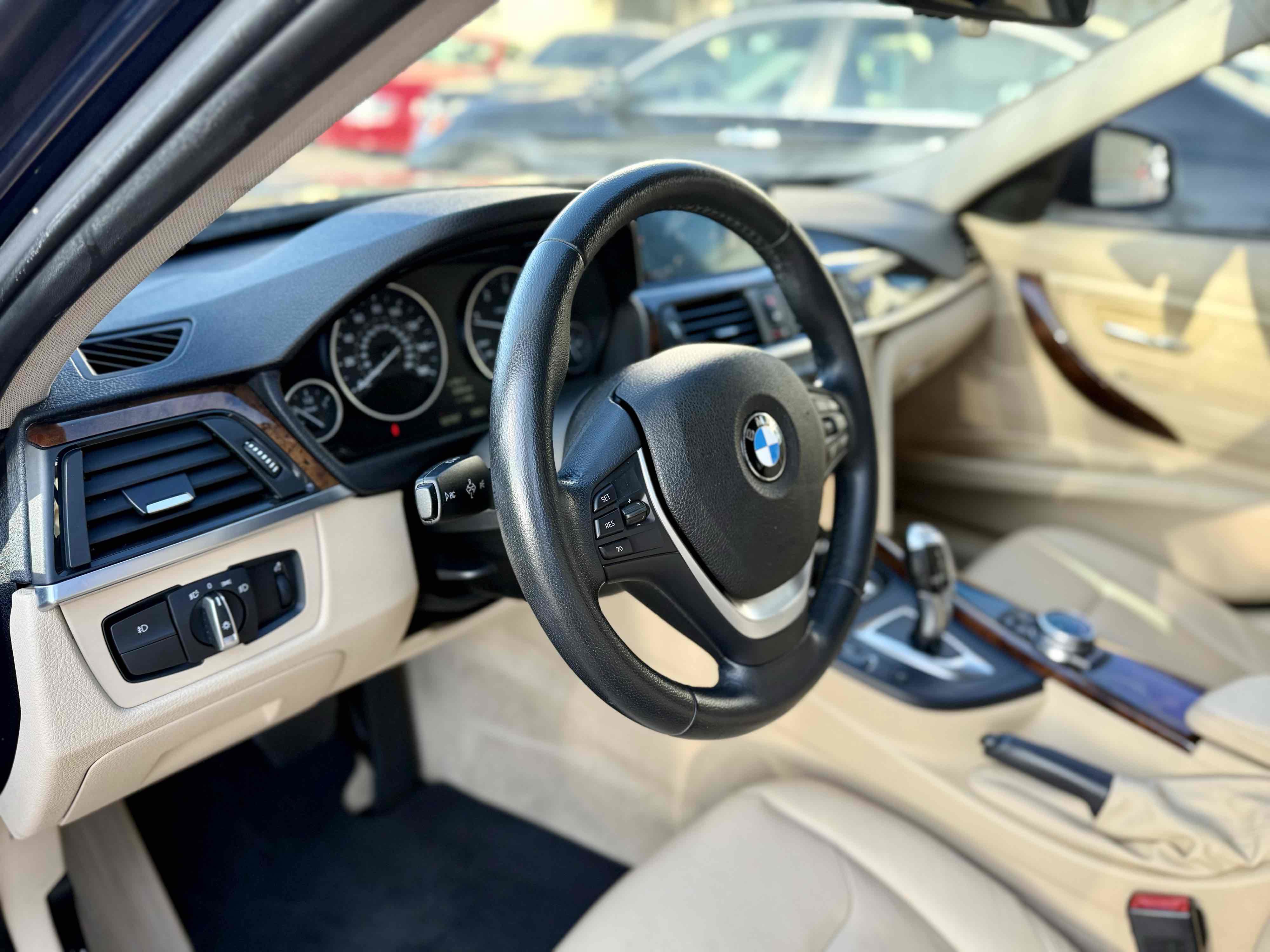 Used 2014 BMW 328d Sedan image 17