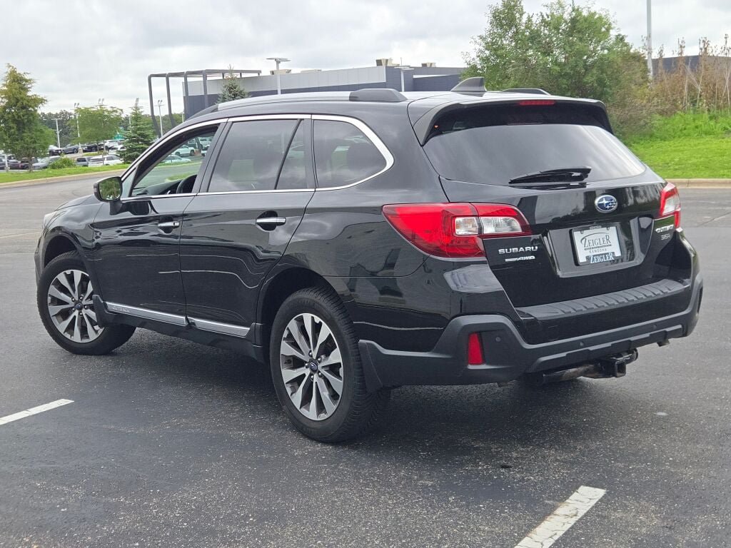 Used 2019 Subaru Outback 3.6R Touring AWD/4WD image 14
