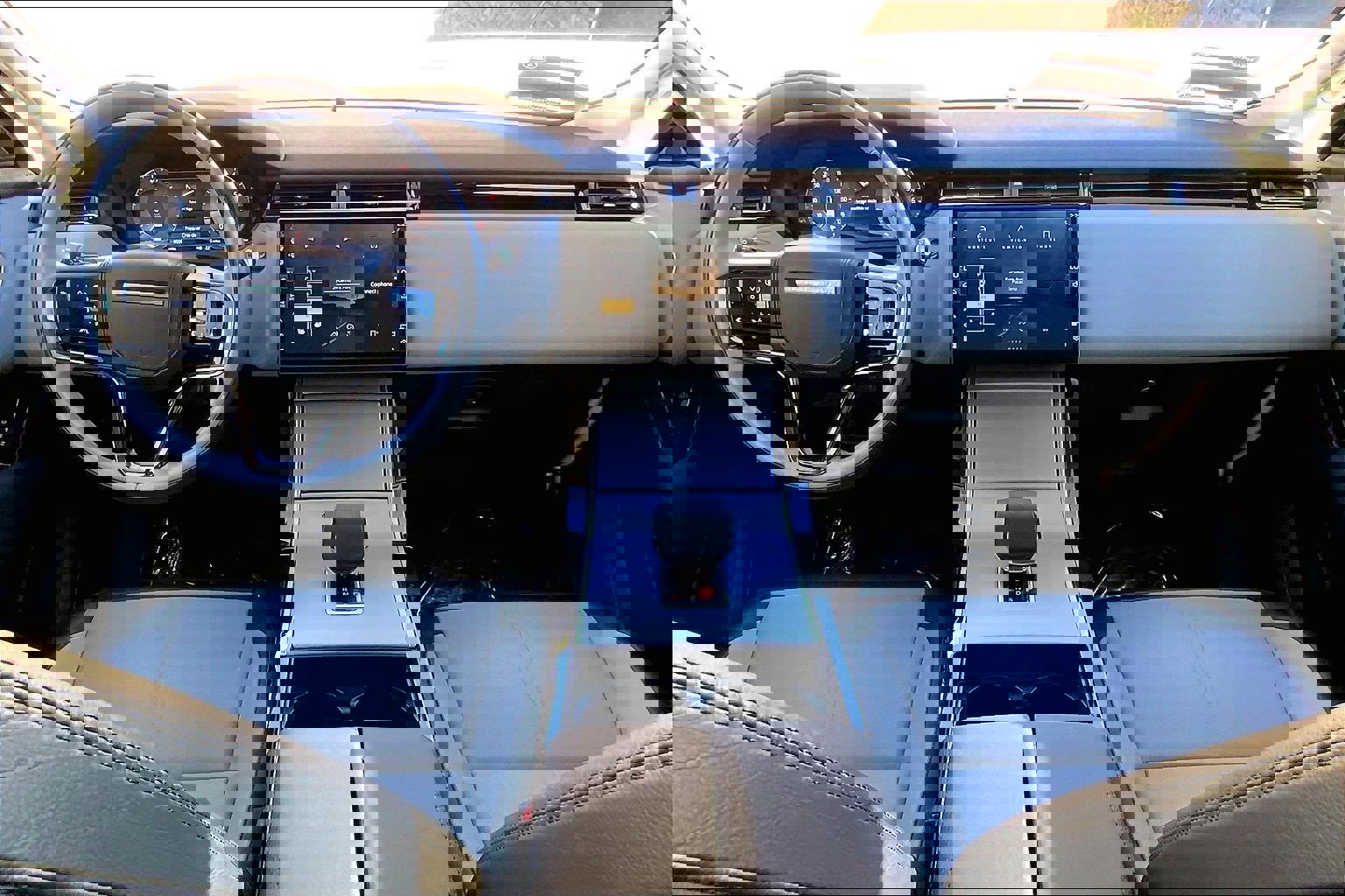 Used 2025 Land Rover Range Rover Velar S image 14