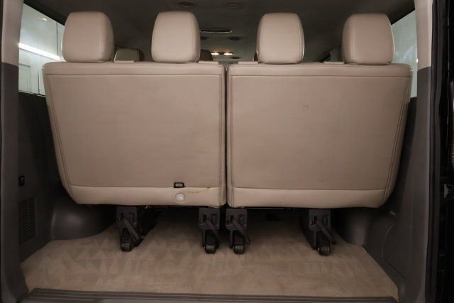 Used 2017 Nissan NV 3500 SL image 25