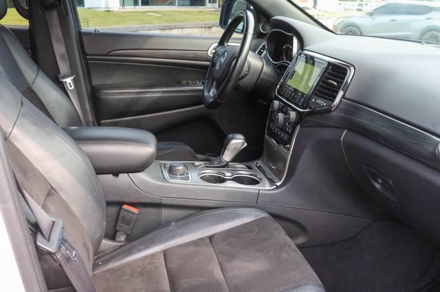 Used 2022 Jeep Grand Cherokee Laredo X AWD/4WD image 16