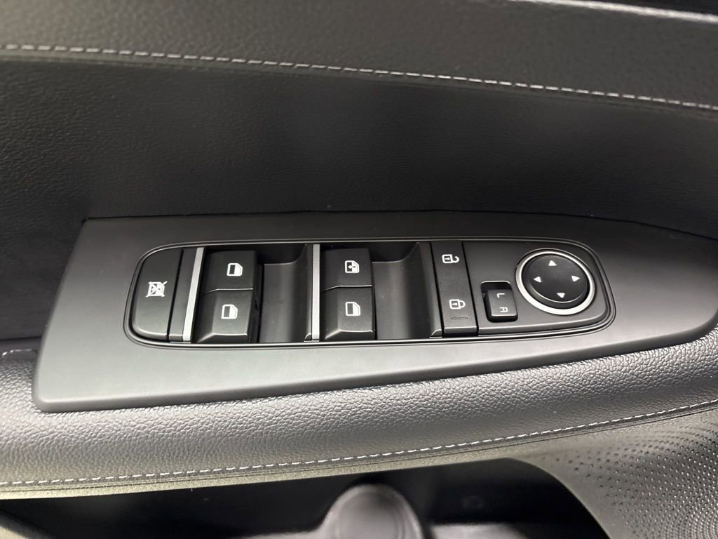 Used 2024 Kia Forte GT-Line w/ GT-Line Premium Package image 14