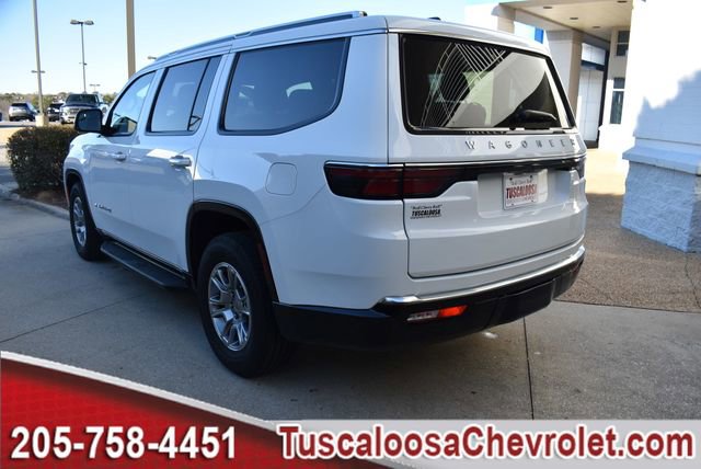Used 2024 Jeep Wagoneer 4WD image 7