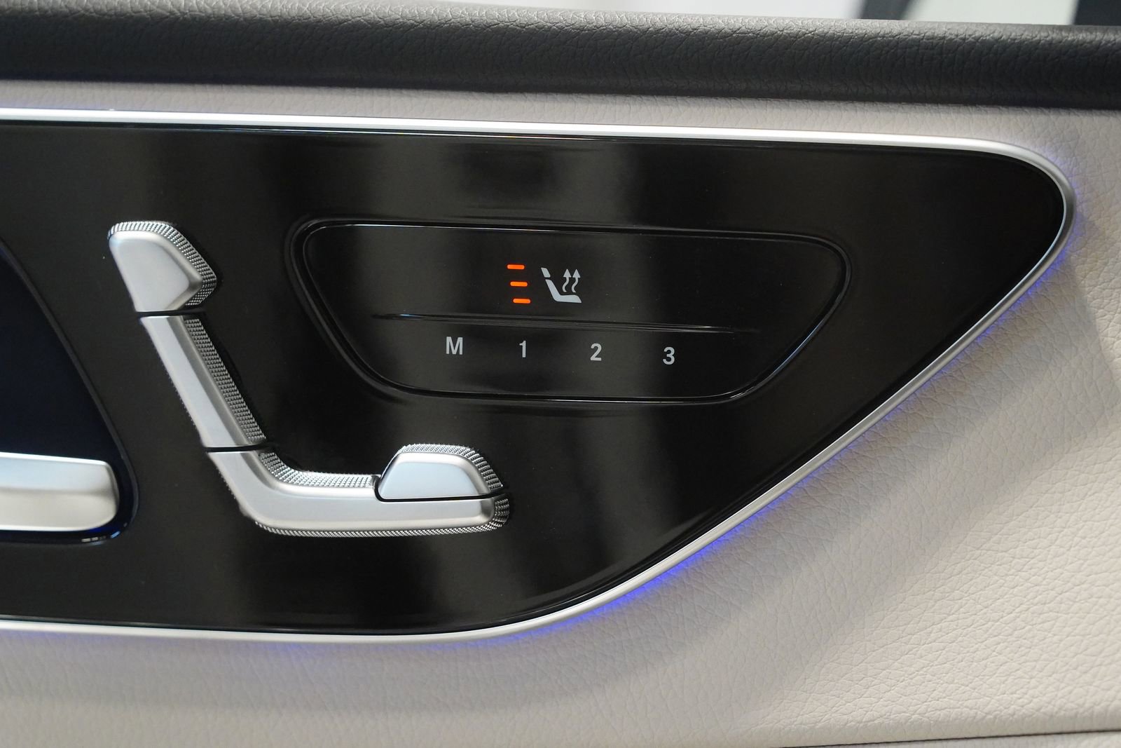 New 2026 Mercedes-Benz C 300 4MATIC Sedan image 28