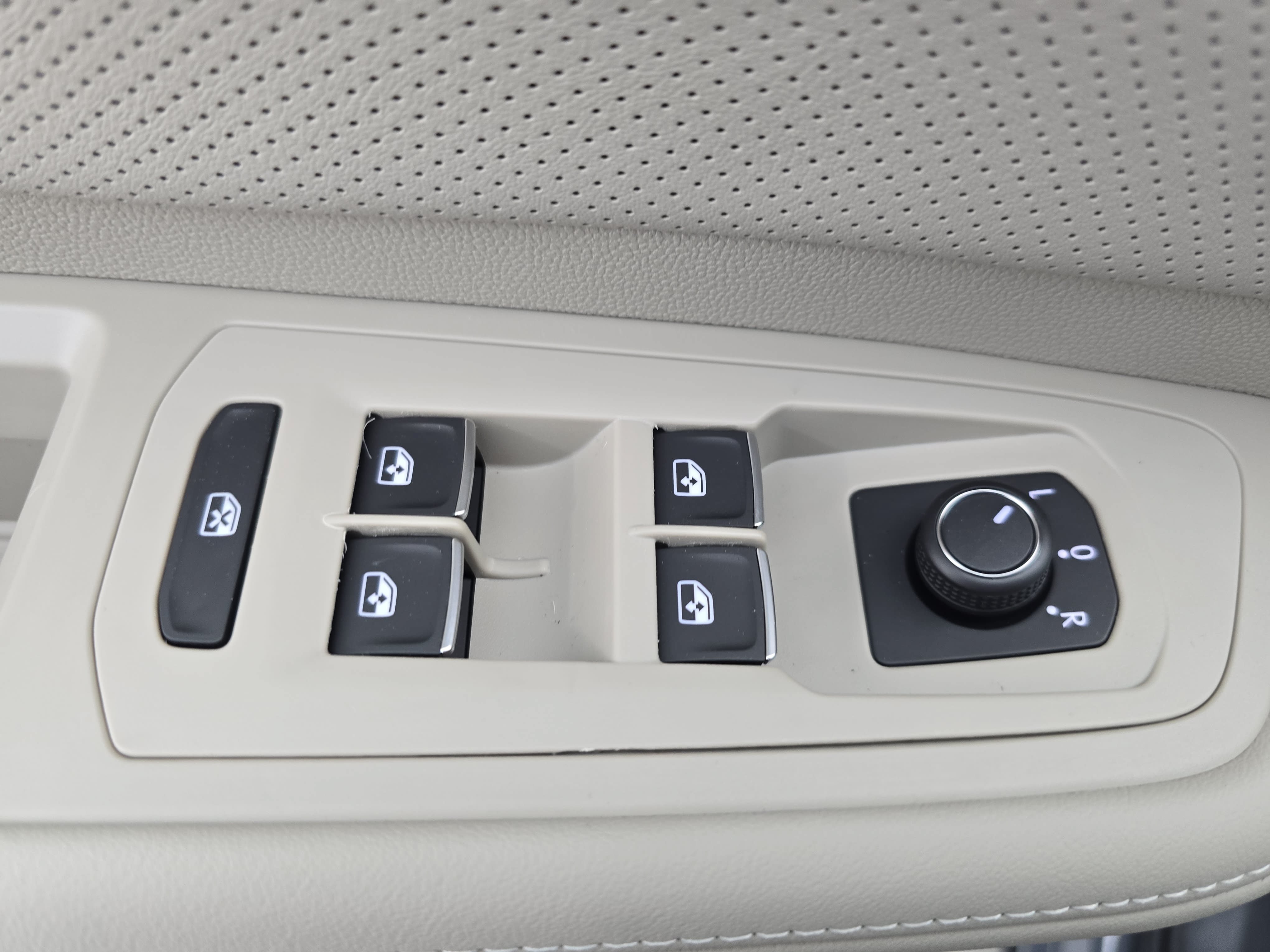 New 2026 Volkswagen Atlas SE AWD/4WD image 29
