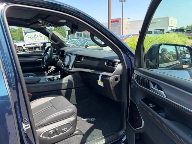 New 2026 Jeep Grand Wagoneer Limited AWD/4WD image 28