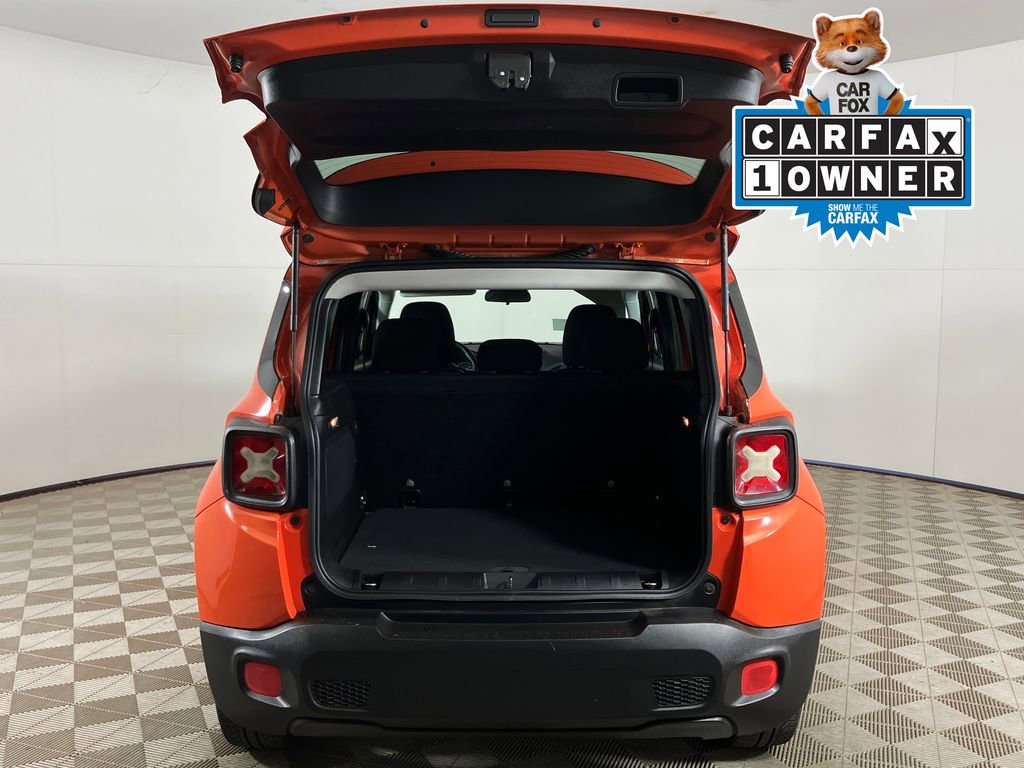 Used 2015 Jeep Renegade Latitude image 33