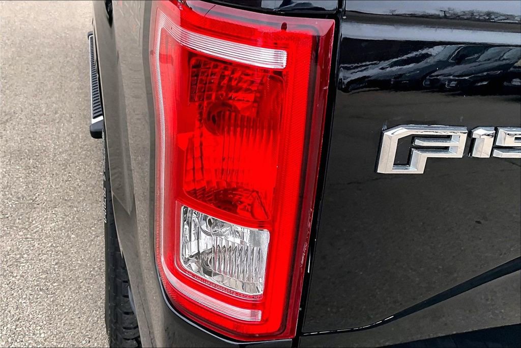 Used 2016 Ford F150 XLT w/ XTR Package image 24