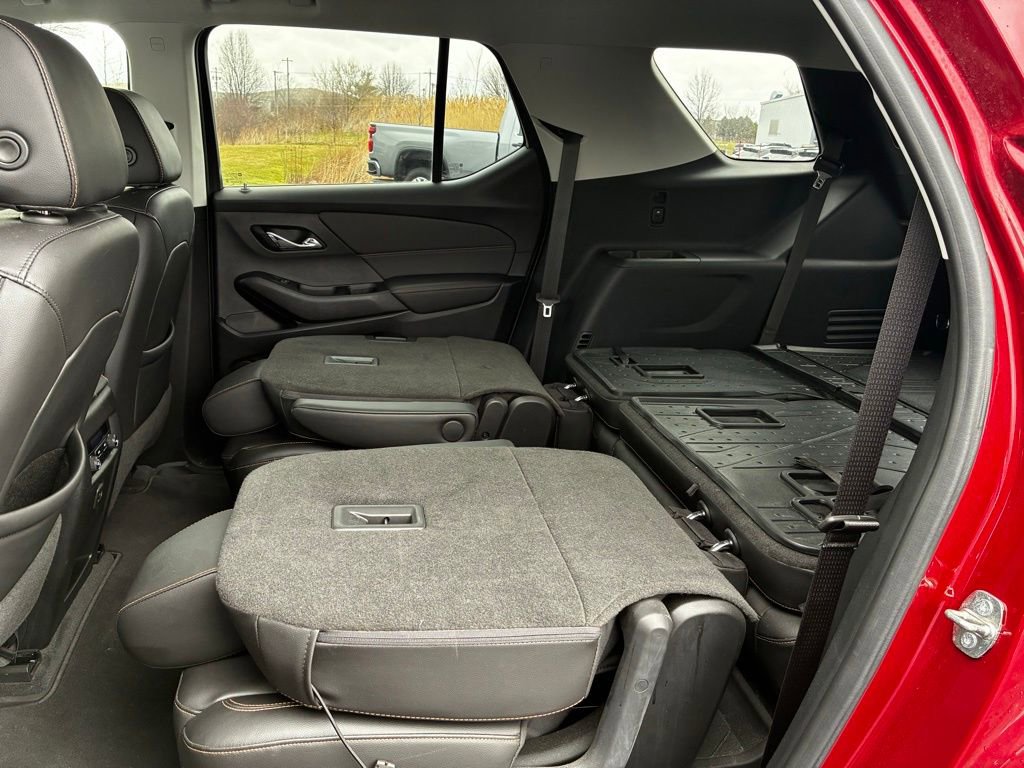 Used 2020 Chevrolet Traverse LT w/ LPO, Floor Liner Package image 34