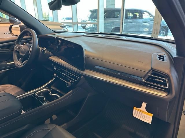 New 2027 Chevrolet Traverse LT w/ Midnight/Sport Edition AWD/4WD image 25