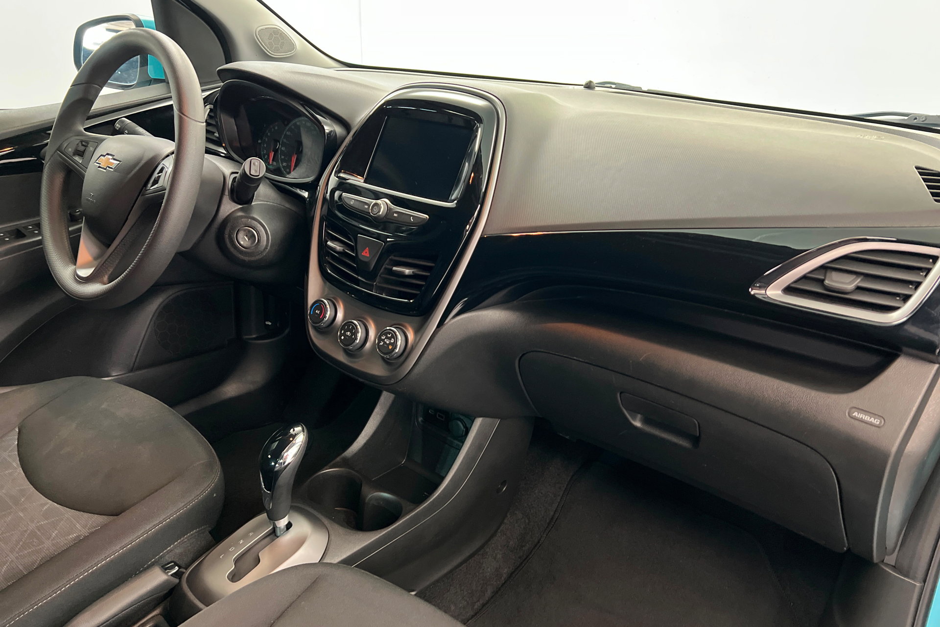Used 2022 Chevrolet Spark LT image 25