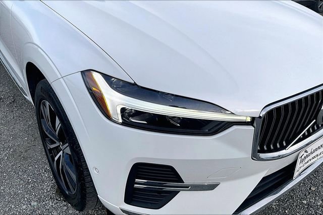 Used 2023 Volvo XC60 B5 Plus image 30