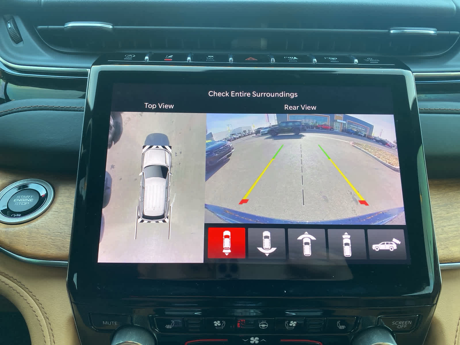 Used 2023 Jeep Grand Cherokee Summit image 11