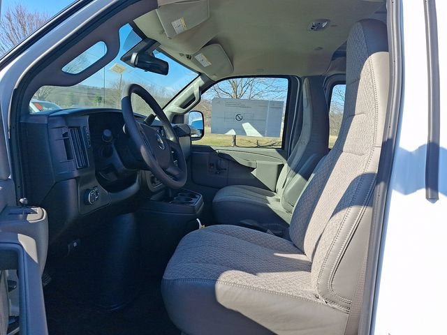 New 2026 Chevrolet Express 3500 w/ Driver Convenience Package RWD image 6