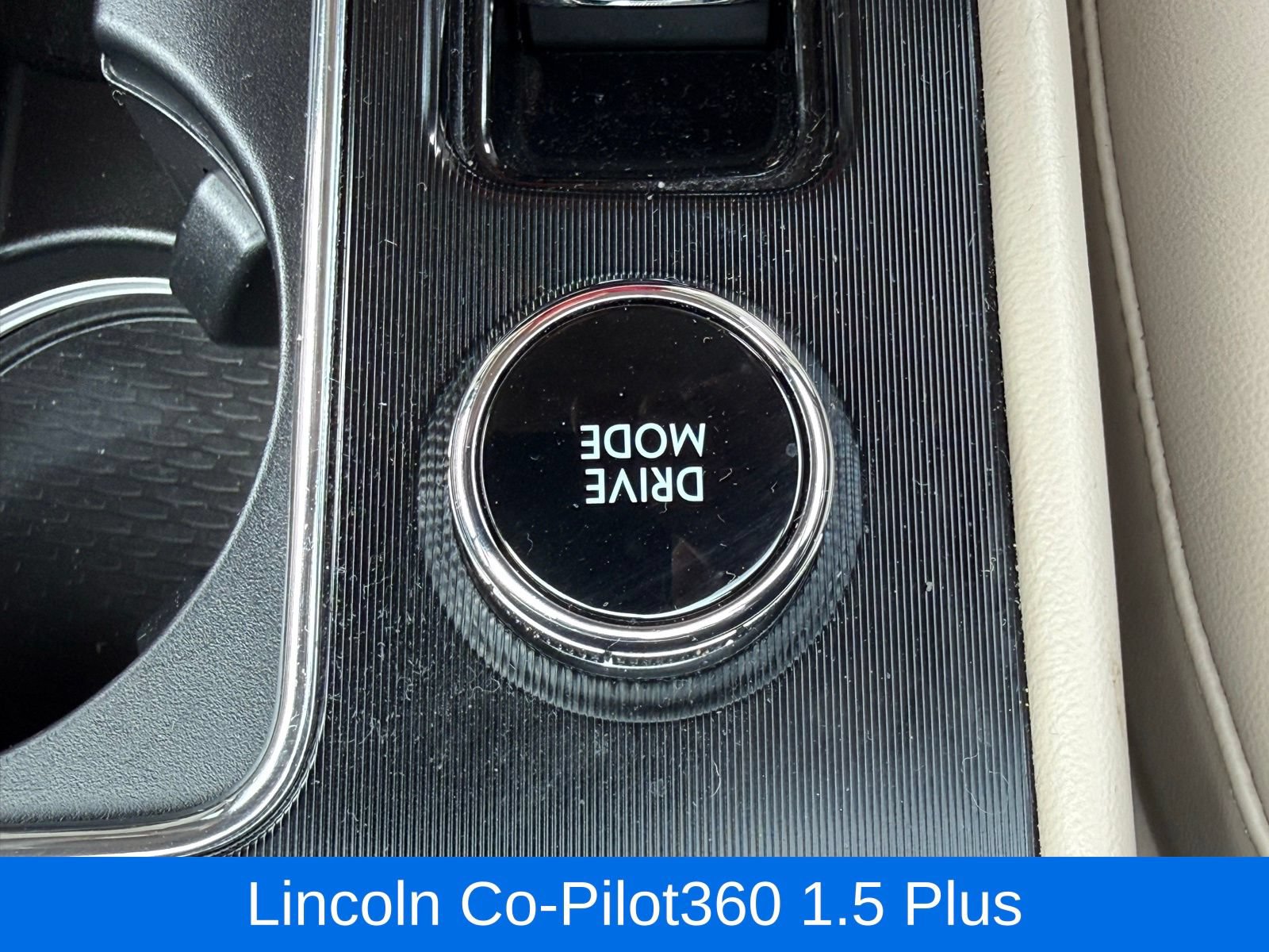 Used 2022 Lincoln Corsair Reserve w/ Equipment Group 201A AWD/4WD image 31