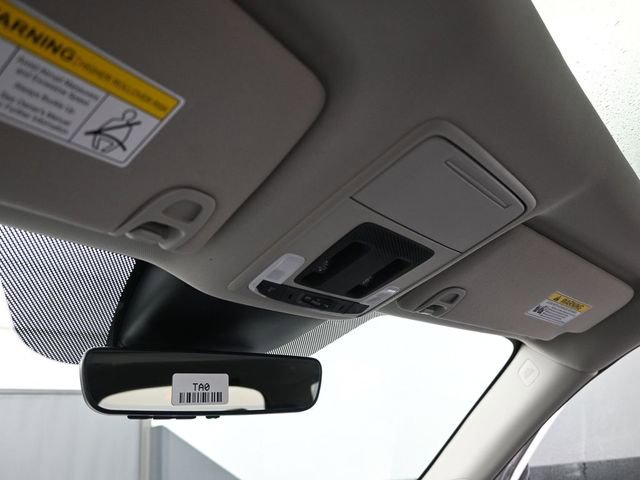 New 2025 Honda Pilot Touring image 9