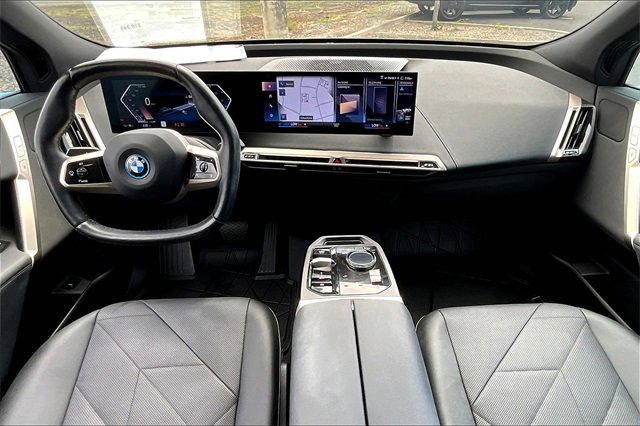 Used 2023 BMW iX xDrive50 image 14