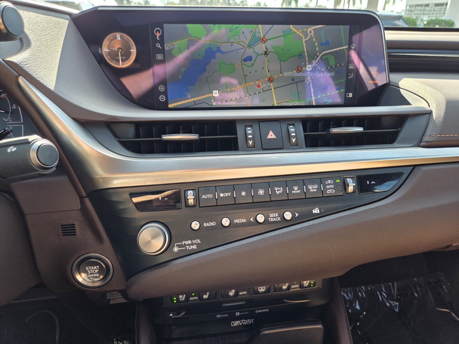 Used 2021 Lexus ES 350 Ultra Luxury w/ Accessory Package 2 FWD image 22