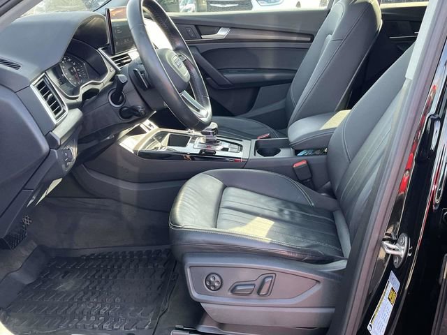 Used 2023 Audi Q5 2.0T Premium w/ Convenience Package image 13