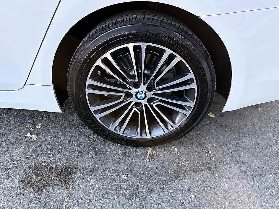 Used 2019 BMW 530i RWD image 10