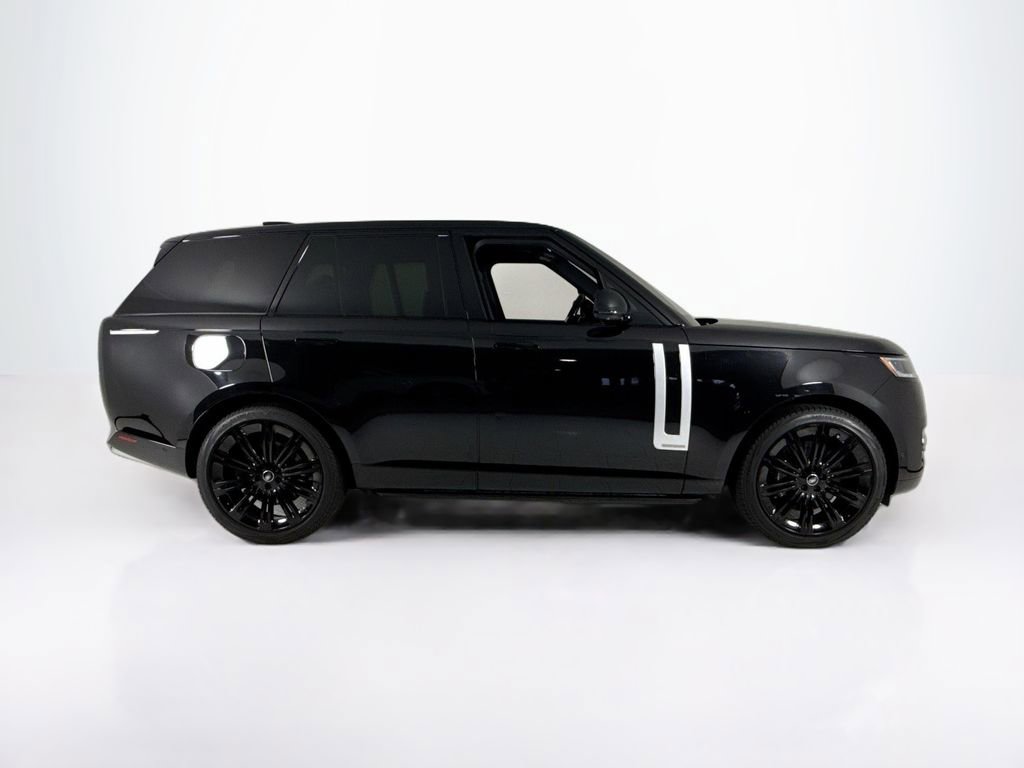 Used 2023 Land Rover Range Rover Autobiography image 6