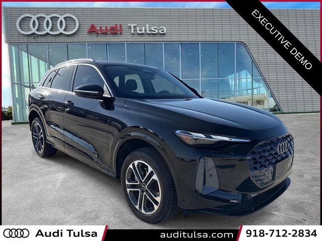 Used 2025 Audi Q5 Premium w/ 19" Wheel Package