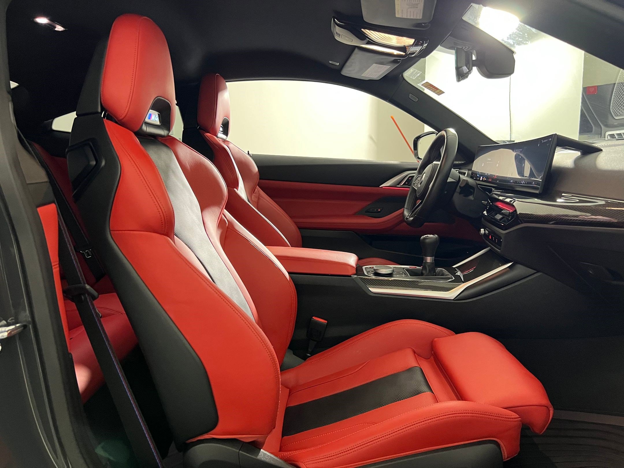 Used 2025 BMW M4 Coupe w/ Executive Package image 34