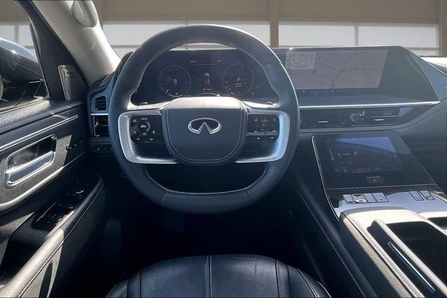Used 2025 INFINITI QX80 Sensory AWD/4WD image 5