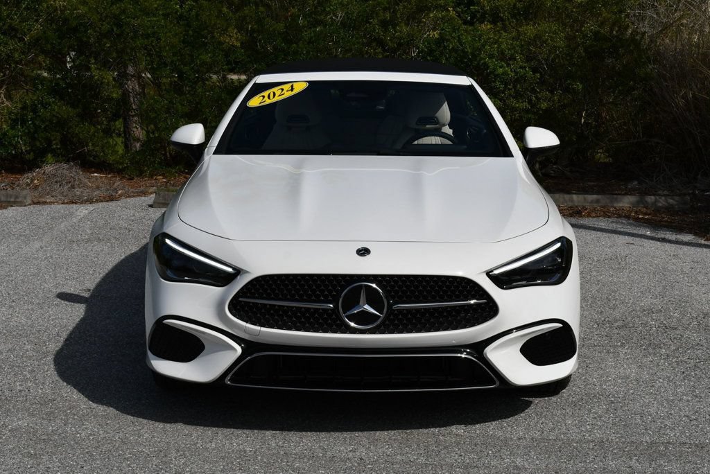 Used 2024 Mercedes-Benz CLE 300 4MATIC Cabriolet image 53