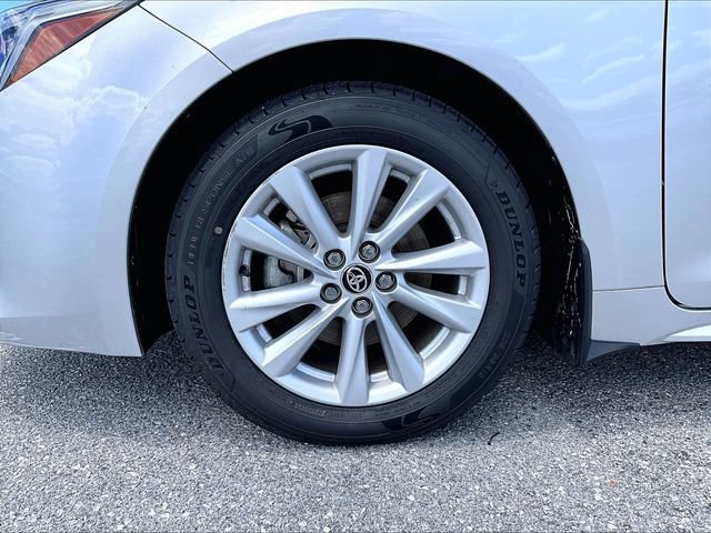 Used 2023 Toyota Corolla SE w/ SE Premium Package FWD image 7