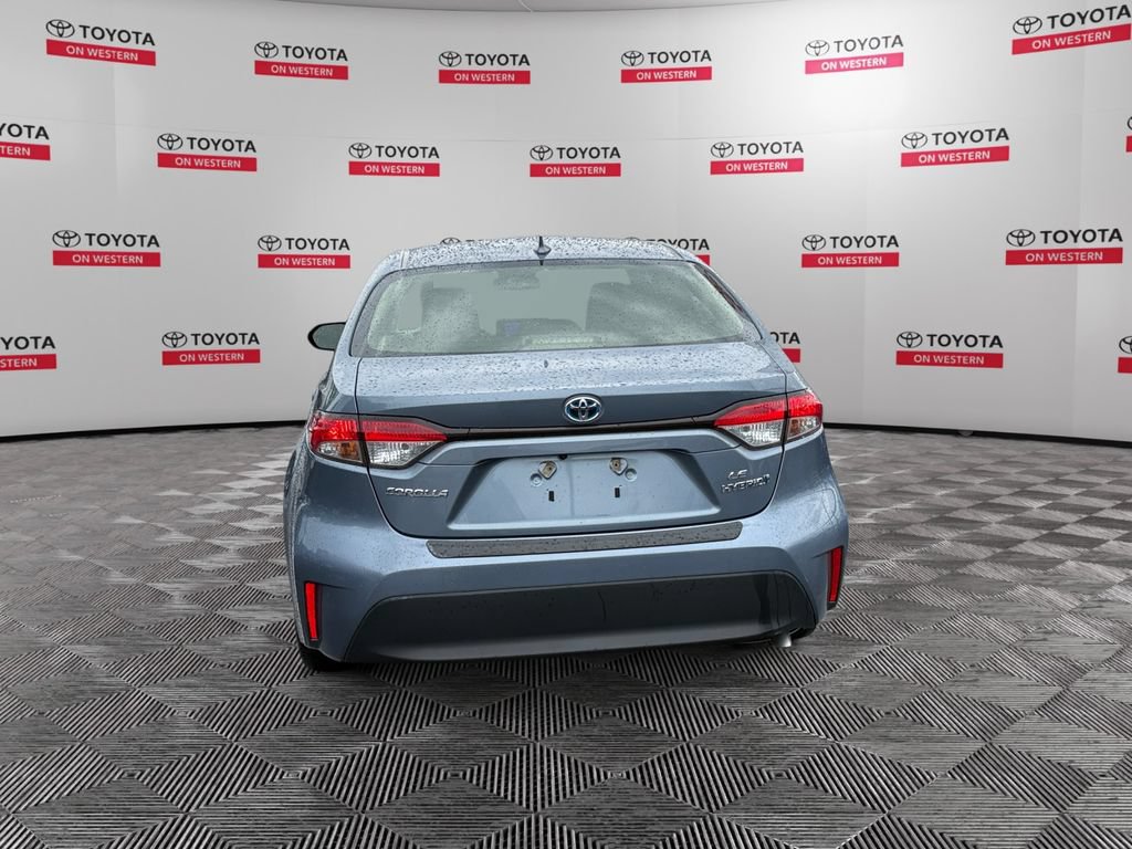 Used 2023 Toyota Corolla LE w/ LE Convenience Package FWD image 6