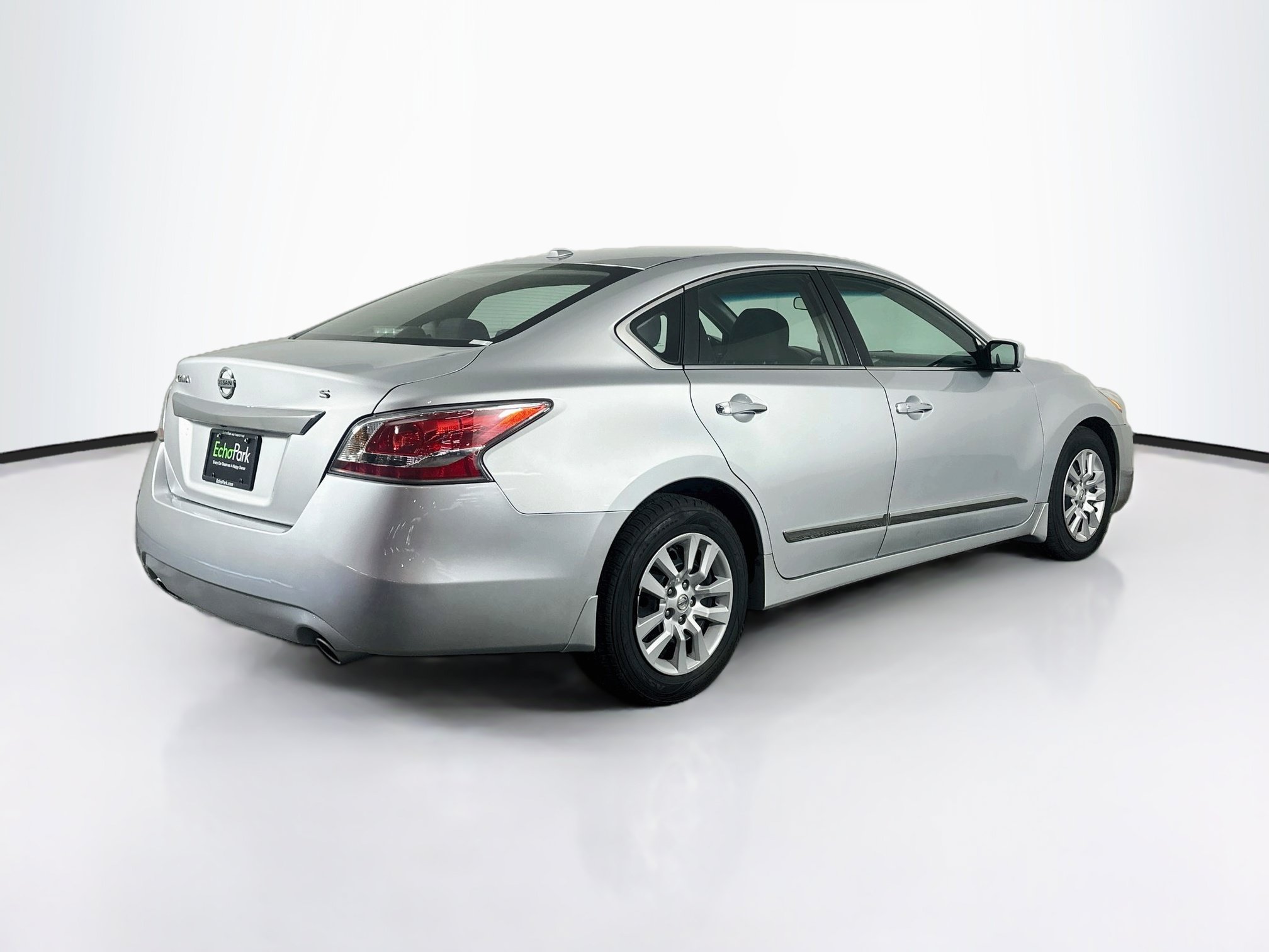 Used 2015 Nissan Altima 2.5 S w/ Power Driver Seat Package FWD image 9