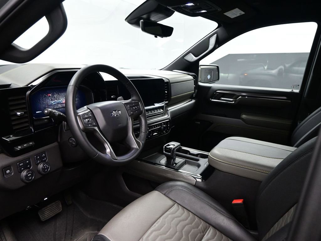 Used 2024 Chevrolet Silverado 1500 ZR2 w/ Technology Package image 8