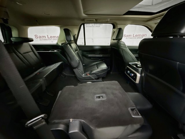 Used 2024 Ford Expedition XLT RWD image 29