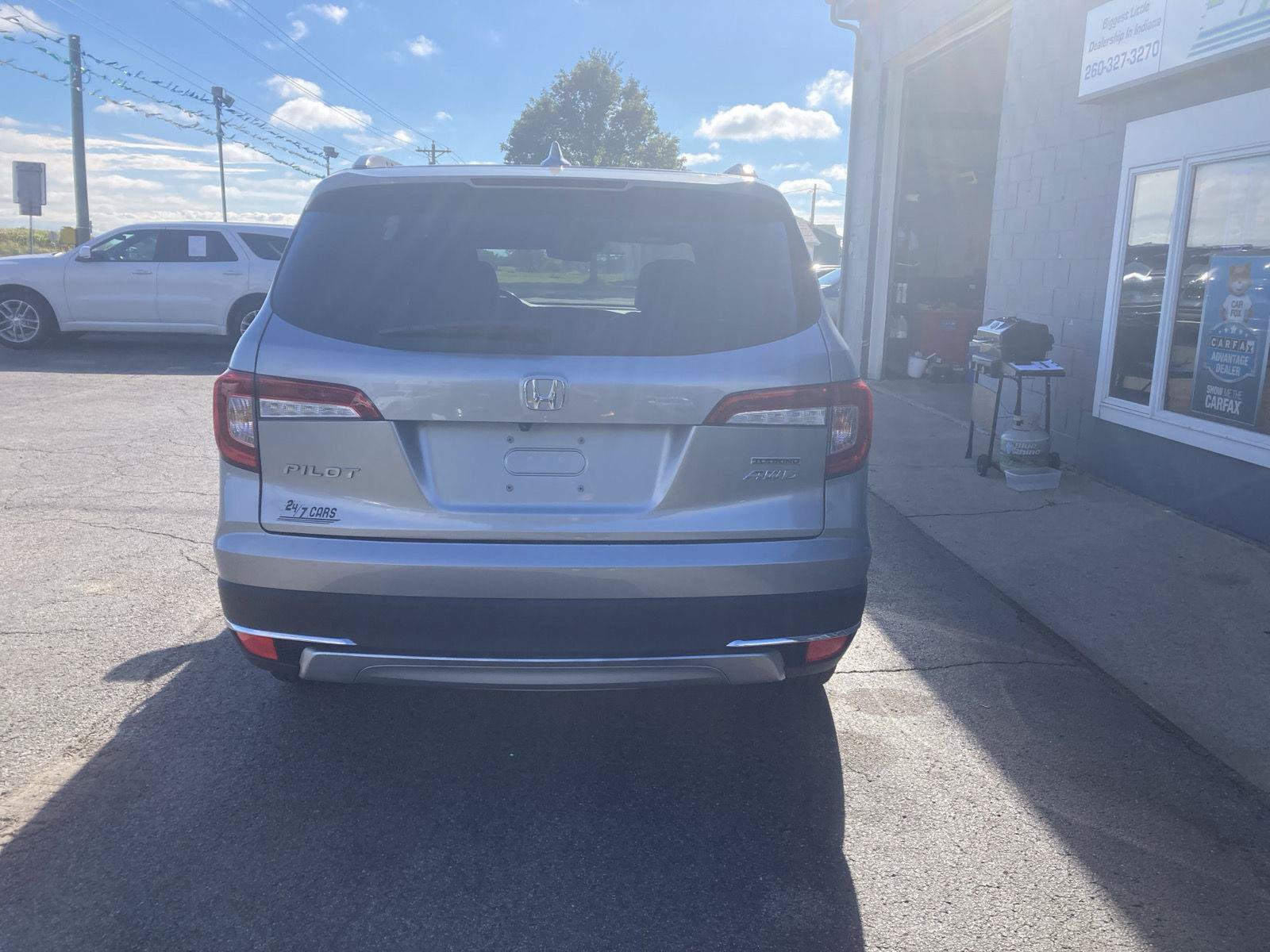 Used 2019 Honda Pilot Touring image 6
