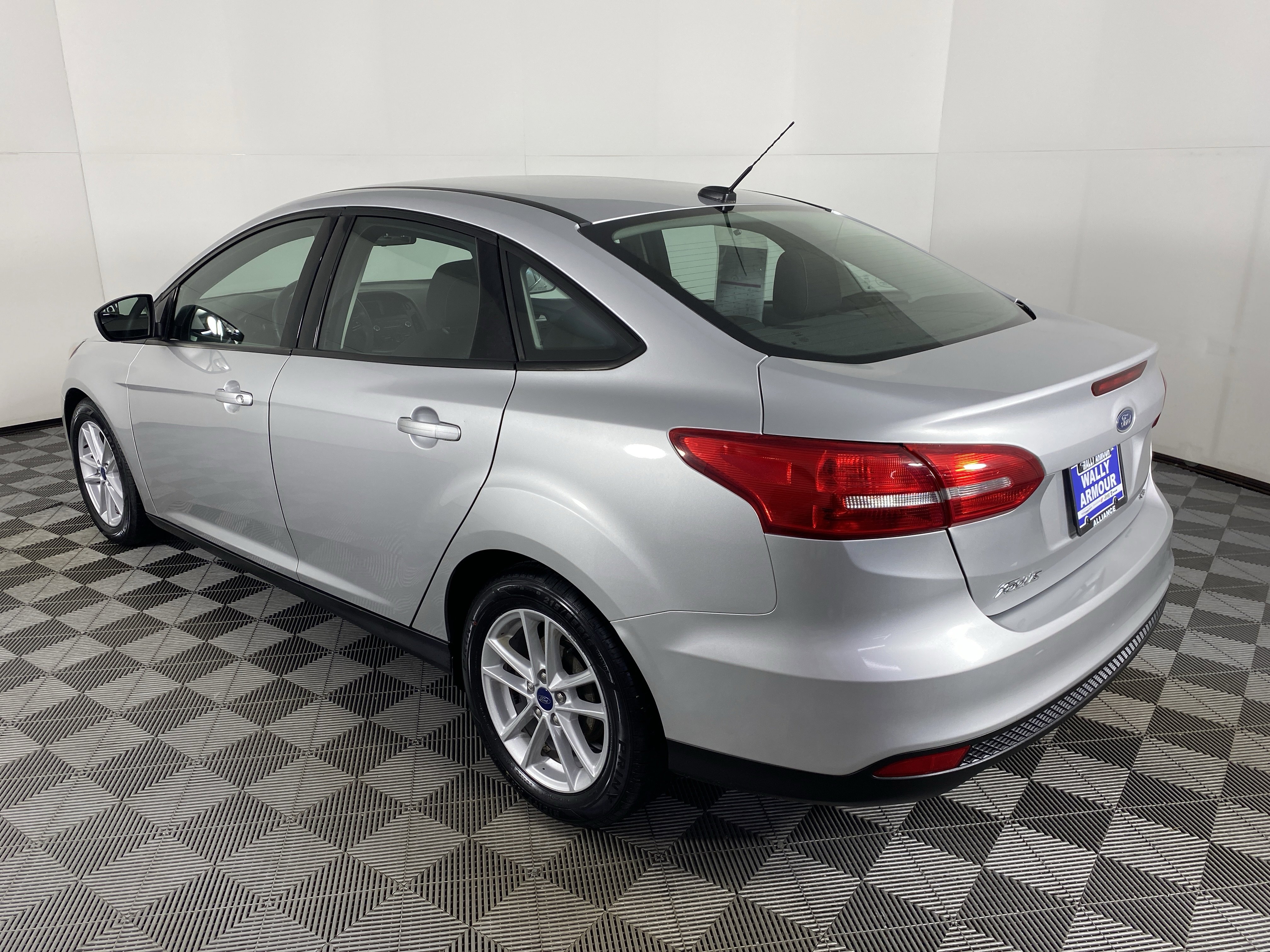 Used 2018 Ford Focus SE image 8
