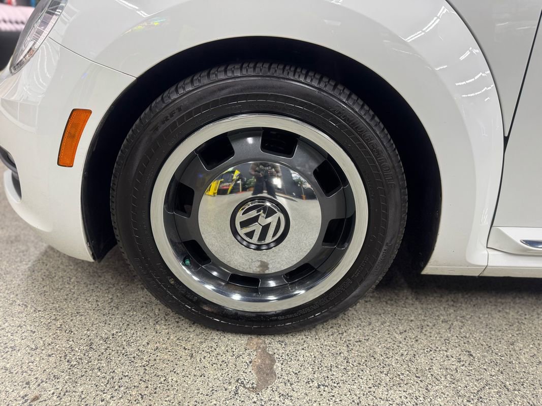 Used 2016 Volkswagen Beetle 1.8T Denim image 31