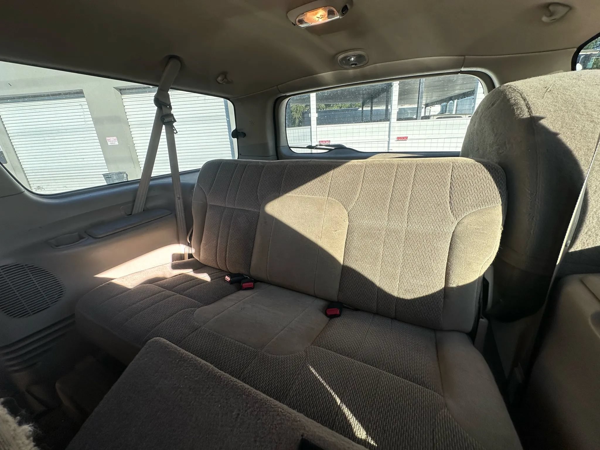 Used 2000 Ford Excursion XLT AWD/4WD image 9