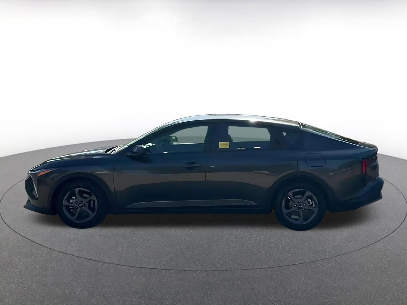 Used 2025 Kia K4 FWD image 9