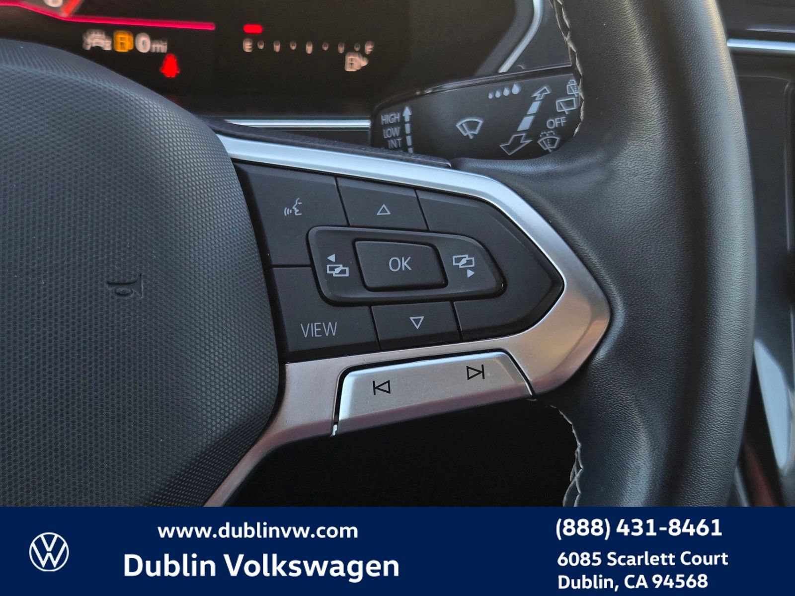 Certified 2023 Volkswagen Tiguan SE R-Line FWD image 20