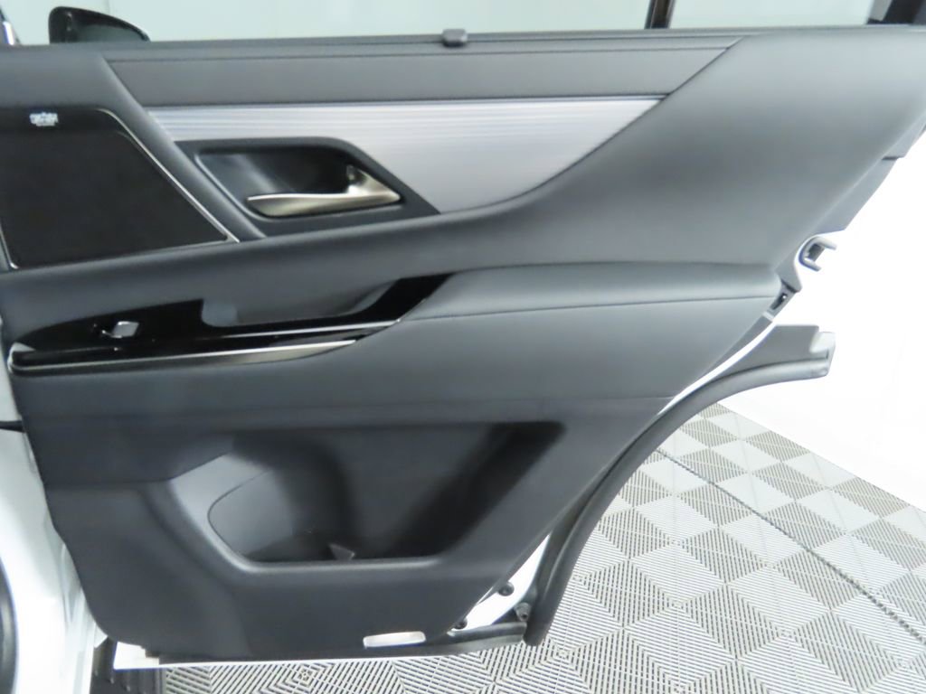 Certified 2024 Lexus LX 600 F Sport image 27