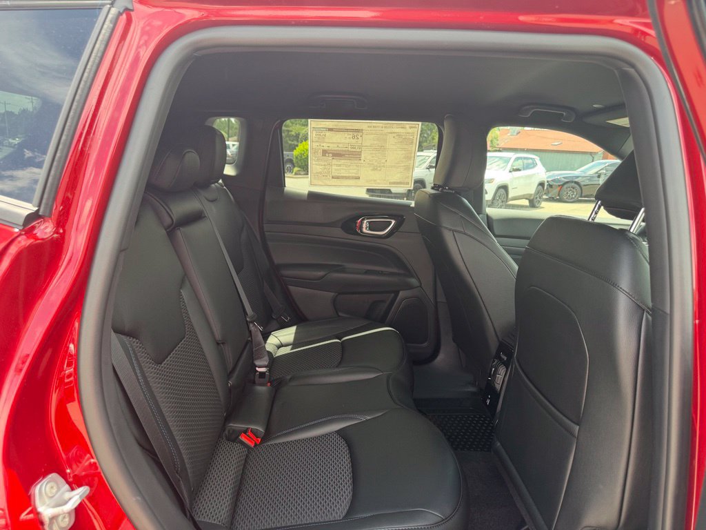 New 2026 Jeep Compass Latitude AWD/4WD image 36